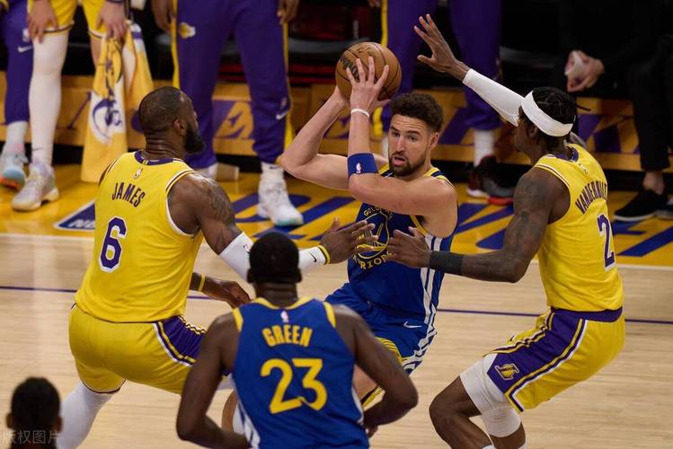 详细阅读:湖人vs勇士全场录像;湖人vs勇士全场录像回放 湖人vs勇士全场录像;湖人vs勇士全场录像回放